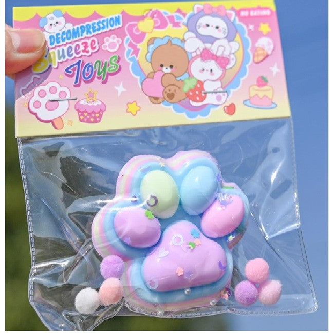 Jucarie Antistres Squishy, Labuta de Pisica Pufoasa cu Revenire Lenta, Material TPR Moale, 7.5 x 8.5 cm, Ambalaj Transparent, Multicolor, Model 27053