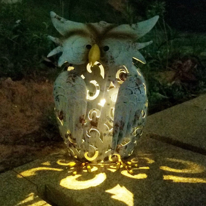 Decoratiune Gradina Bufnita cu Lampa Solara, Ornament Exterior cu Iluminare Led, Metal Finisaj Antichizat, Gri Alb, 20.5 x 10 x 25.5 cm