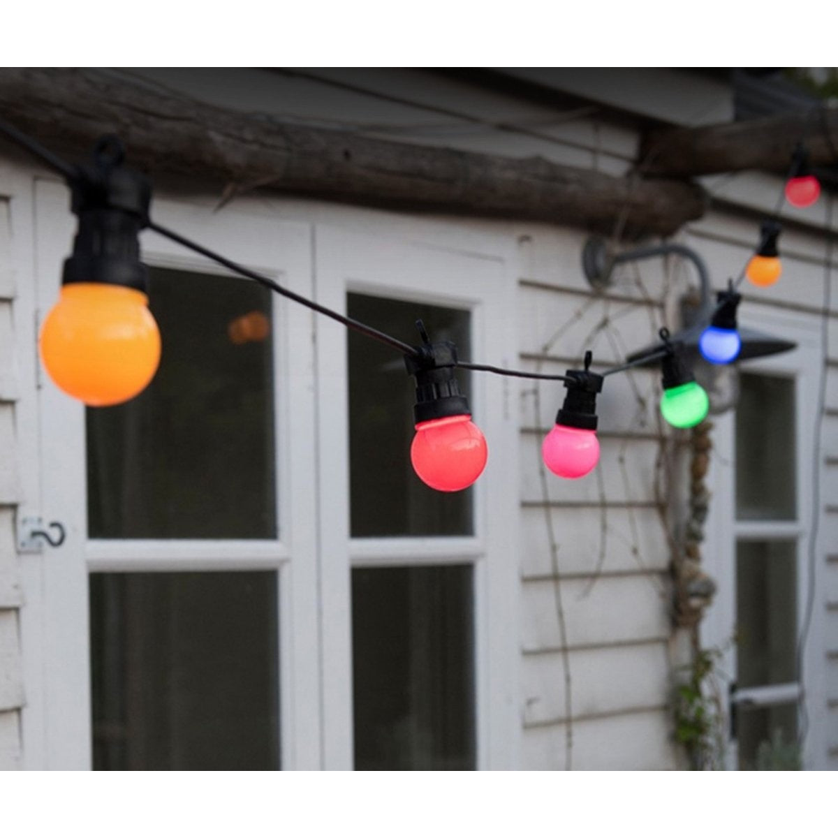 Ghirlanda Luminoasa Exterior si Interior, Becuri LED Model Bulb, Interconectabila, Protectie IP65, PVC, 10 m, 20 LED-uri, Multicolor