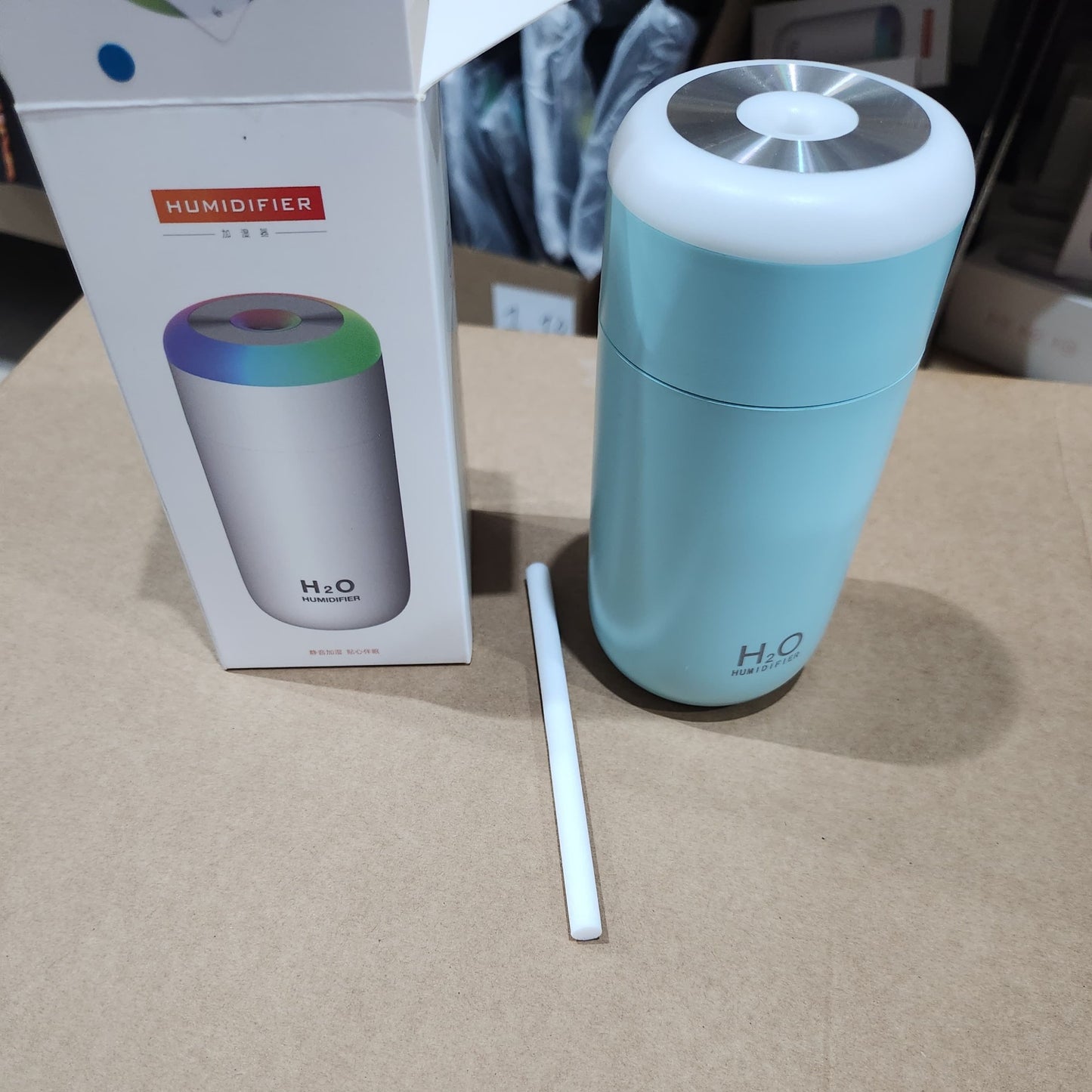 Umidificator Portabil H2O, Difuzor Aroma si Purificator Aer, Silentios 30dB, 2 Moduri Pulverizare, Lumina Noapte LED 7 Culori, Alimentare USB, Plastic, 350ml, Albastru
