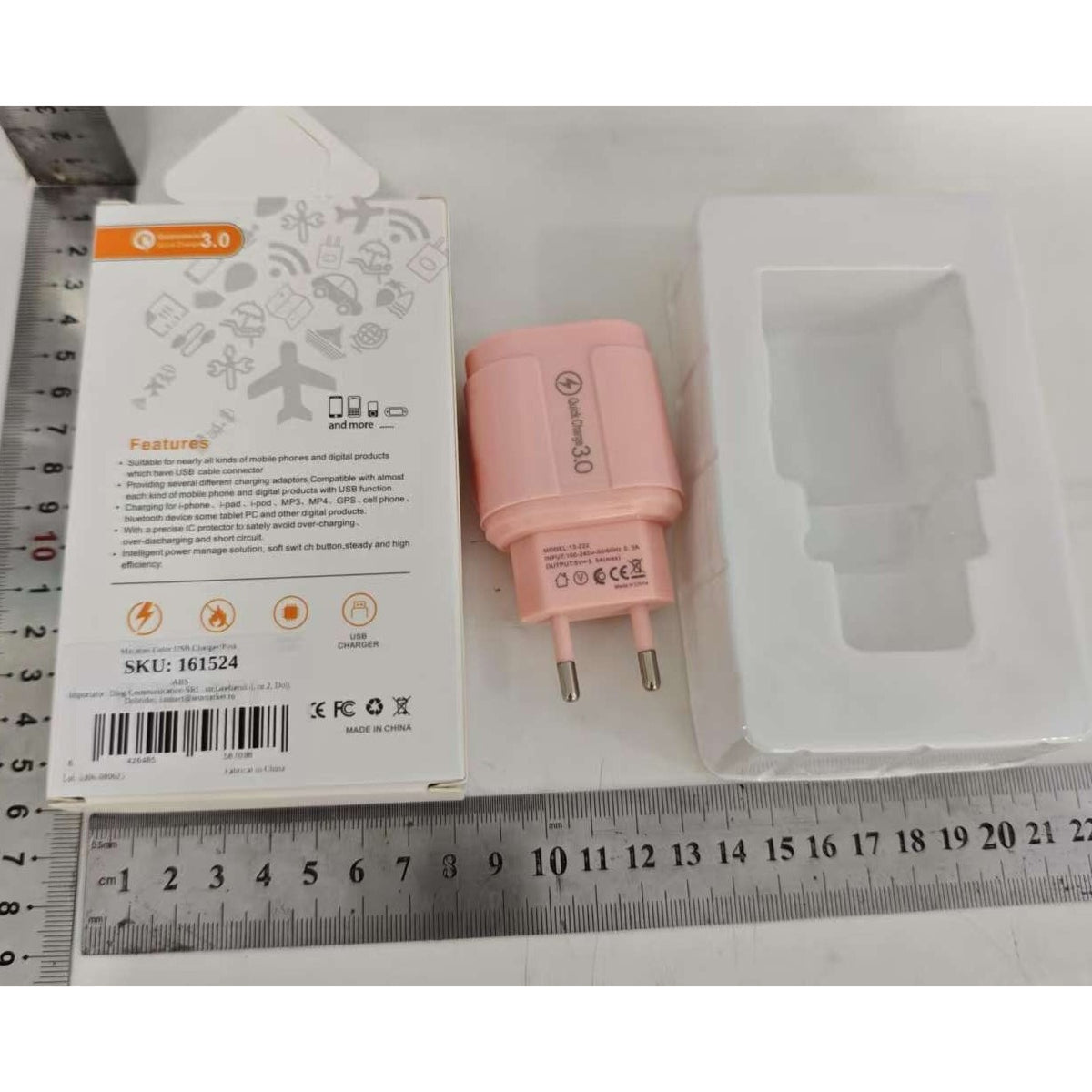 Încărcător Rapid Wall Charger, 3 Porturi USB, Tehnologie QC 3.0, Putere 18W, Protecție Supraîncălzire, Material ABS, Gama Macarons, Roz