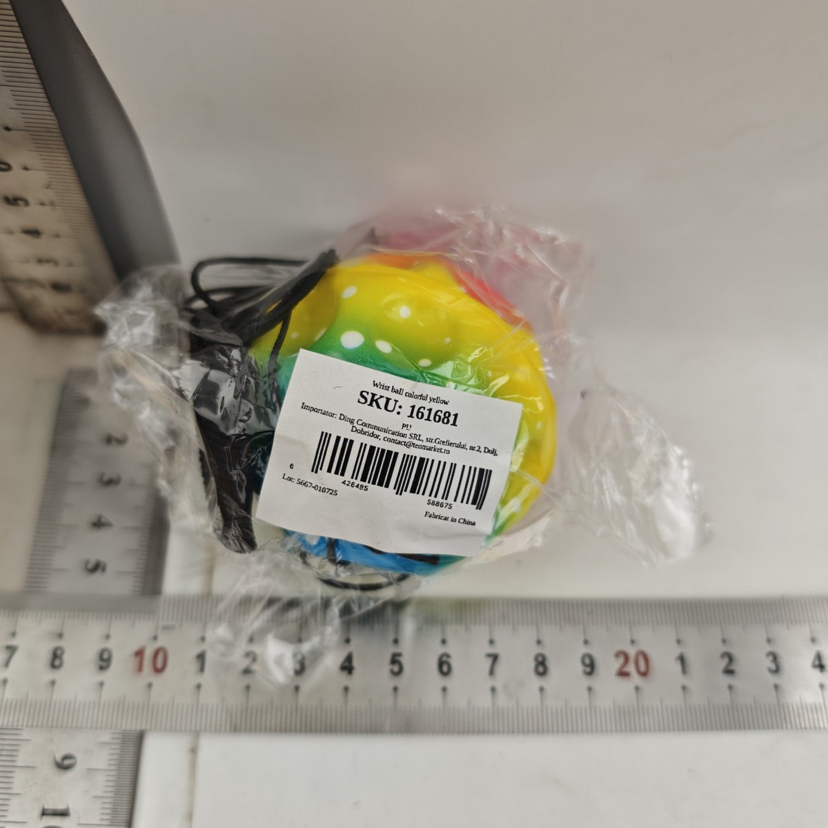 Minge Saltareata Space Moon Ball, Jucarie Antistress Hiperelastica pentru Copii si Adulti, Design Aerodinamic, Spuma Poliuretanica, 66 mm, Galben Multicolor