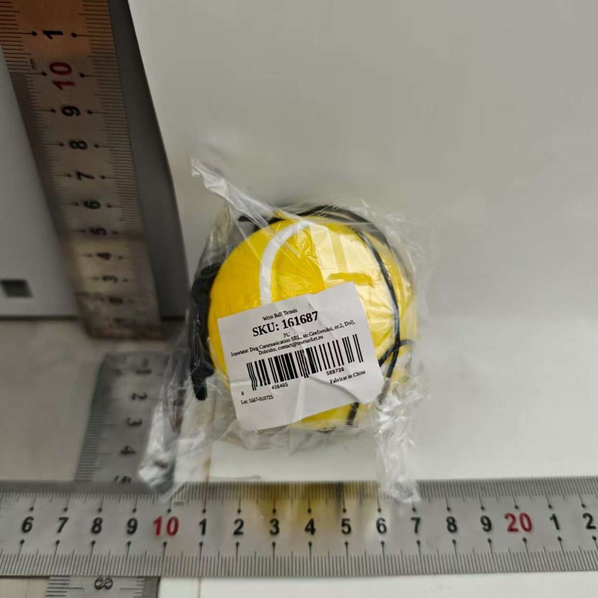 Minge Saltareata Hiperelastica Space Moon Ball, Jucarie Antistress pentru Copii si Adulti, Model Tenis cu Sarituri Imprevizibile, Poliuretan, 66 mm, Galben