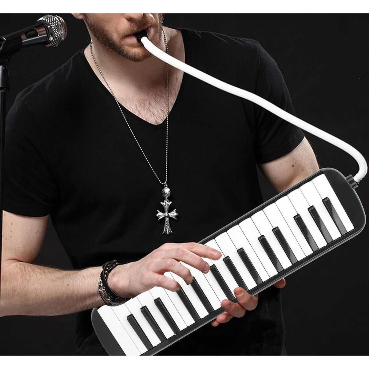 Muzicuta Melodica cu 32 Clape Imprimate, Instrument Muzical Educativ pentru Incepatori si Copii, Material ABS Ecologic, Include Husa de Transport si Suflator, 45 x 13 x 7 cm, Negru