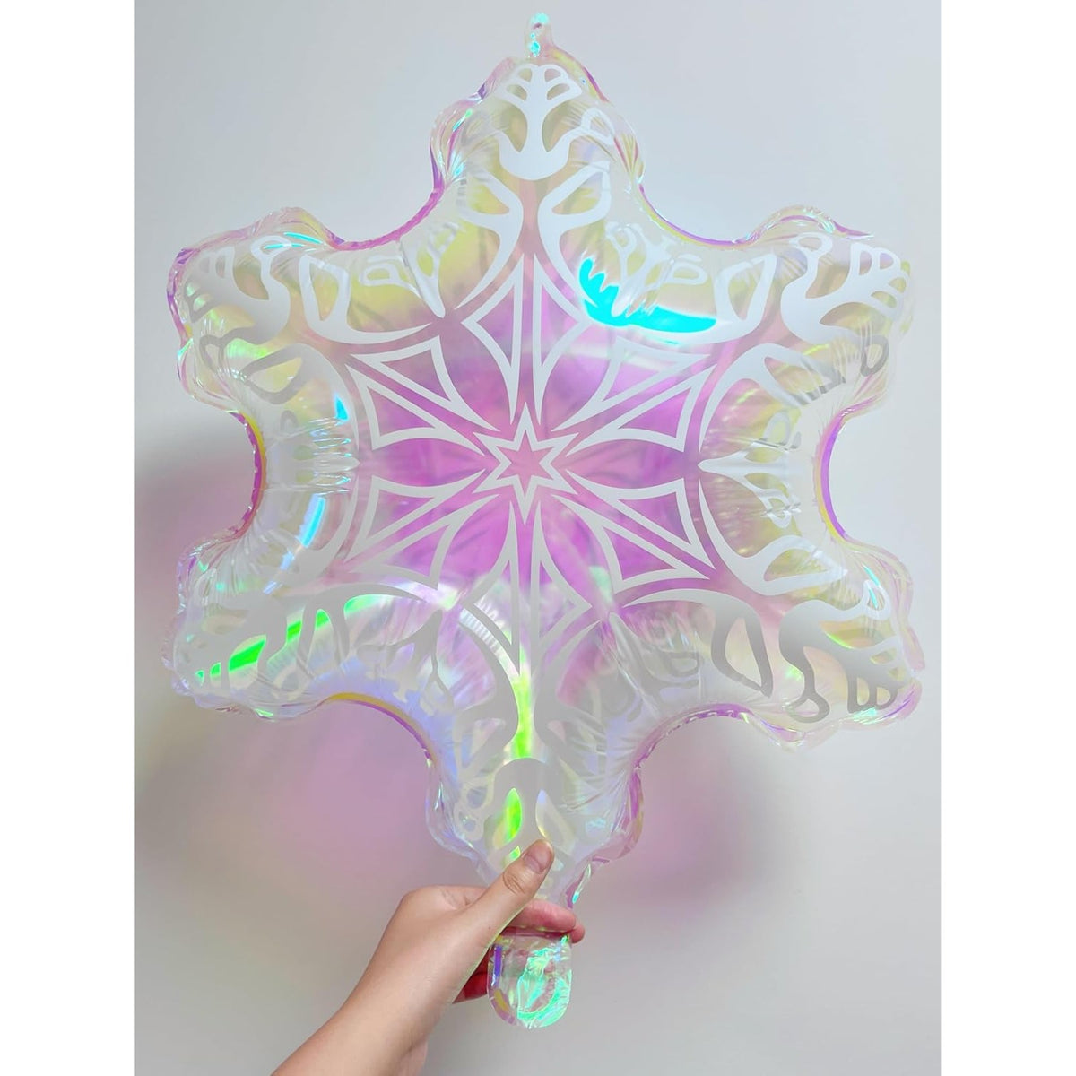 Balon Folie Fulg de Nea, Decoratiune Tematica Craciun cu Reflexe Irizante, Folie Aluminiu Reutilizabila, Umflare Aer sau Heliu, 47x60 cm, Argintiu Multi-Colorat