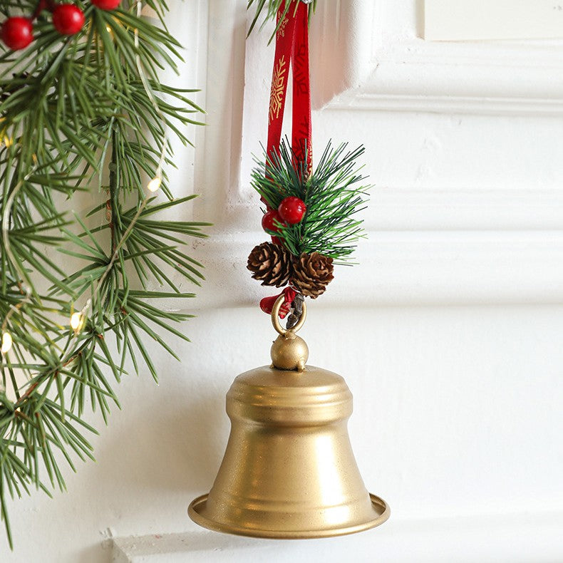 Clopot Decorativ pentru Brad Craciun, Ornament Metalic cu Funda Rosie si Crenguta de Brad, Accesoriu Festiv Suspendabil, Metal, 10 x 8 x 8 cm, Auriu