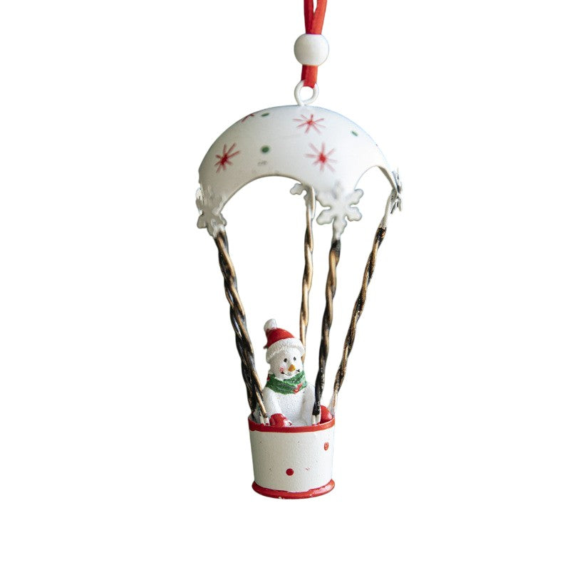 Ornament Brad Craciun, Figurina Om de Zapada in Balon cu Aer Cald, Decoratiune Suspendata, Metal Rezistent, Alb, 11 x 5.5 x 5.5 cm