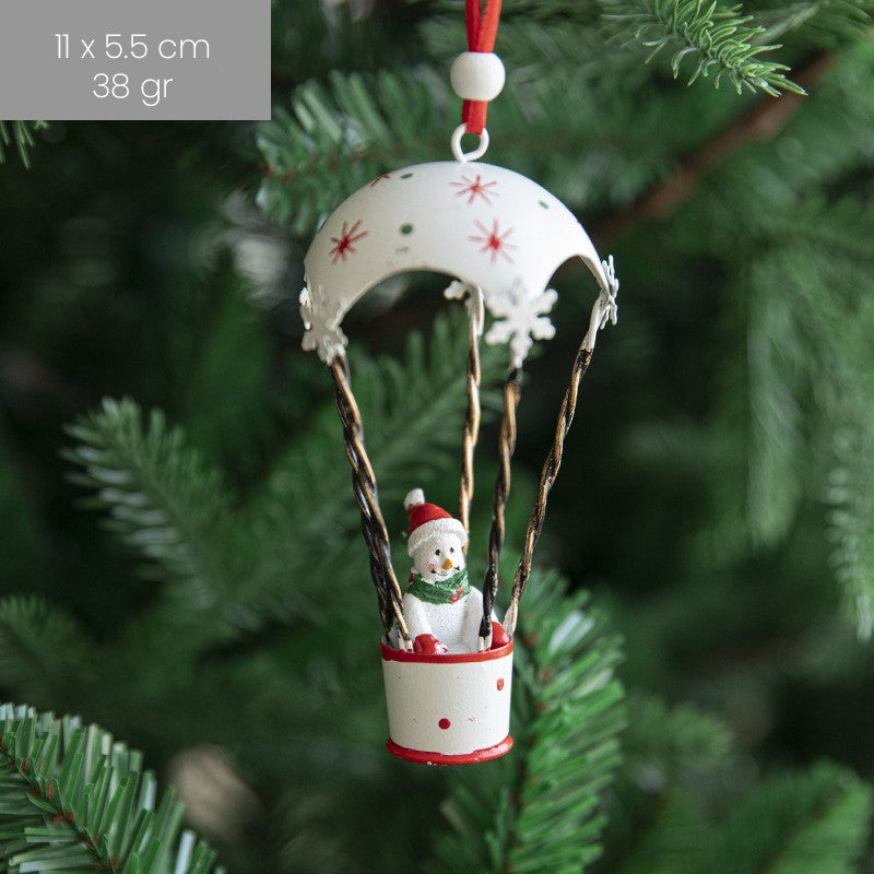 Ornament Brad Craciun, Figurina Om de Zapada in Balon cu Aer Cald, Decoratiune Suspendata, Metal Rezistent, Alb, 11 x 5.5 x 5.5 cm