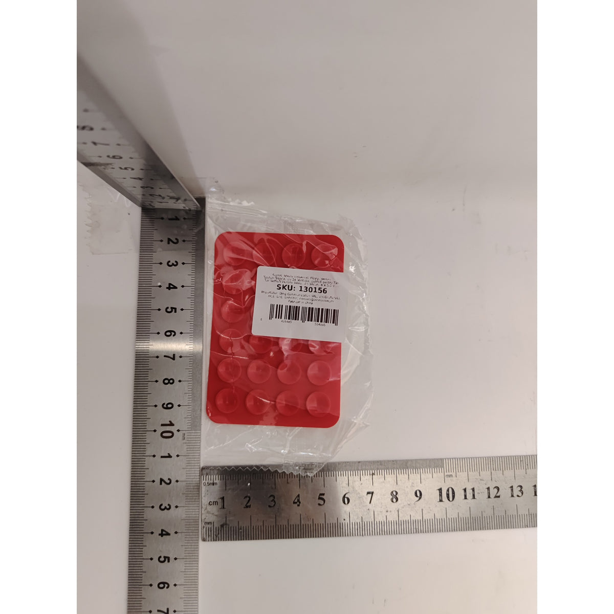 Suport Adeziv Universal pentru Telefon si Tableta, 24 Ventuze pentru Selfie si Video, Silicon Flexibil, 8 x 5.5 x 1 cm, Rosu