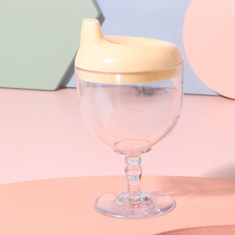 Pahar Bebe Tip Cupa cu Picior, Cioc Antiscurgere si Gradatie, Policarbonat Rezistent la 120 Grade, Fara BPA, 150 ml, Galben, +3 Ani
