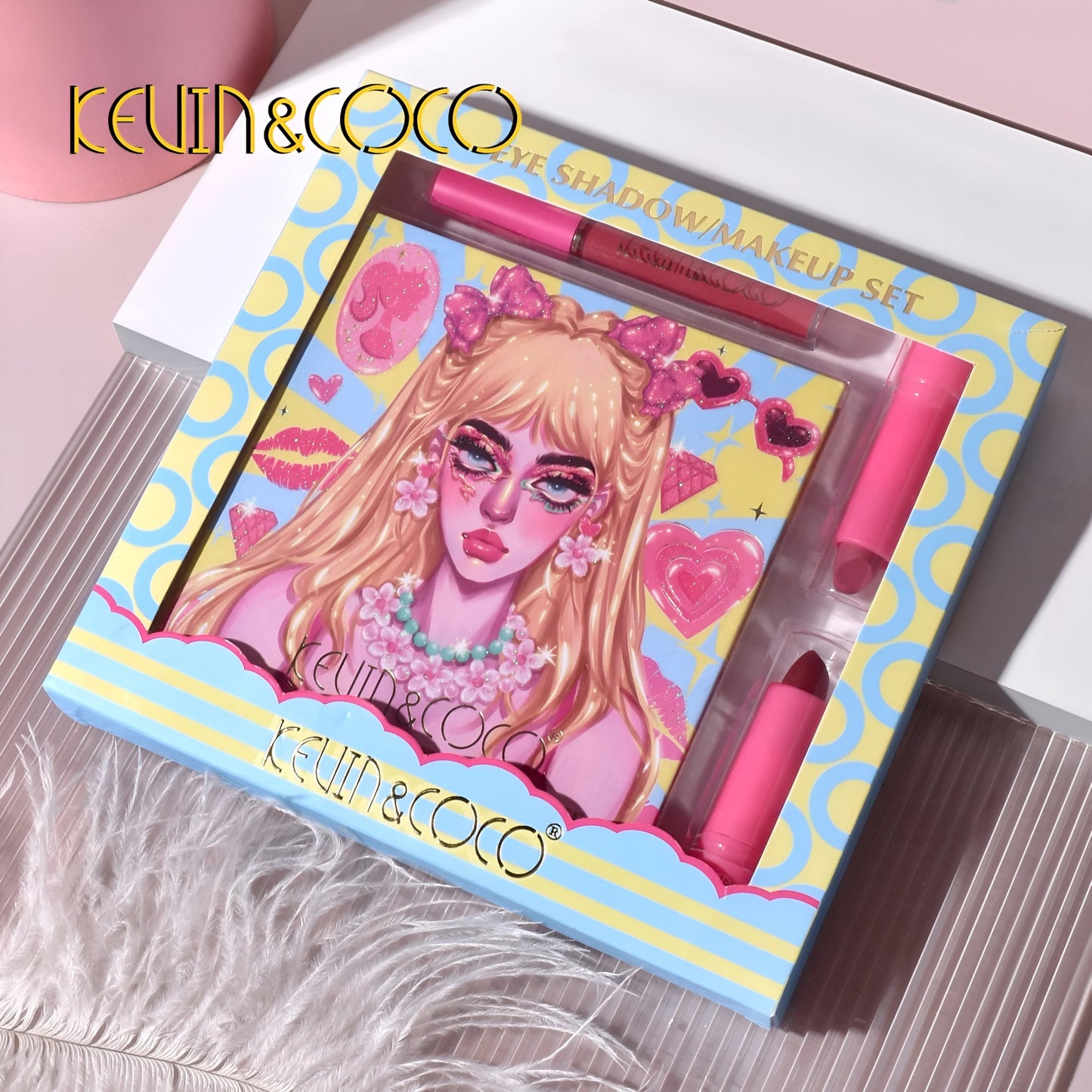Kevin & Coco Set Machiaj Complet, Trusa 26 Culori Fard de Ochi, Contine 2 Rujuri, Gloss si Fard de Obraz, Pigmentate, Toate Tipurile de Ten, 19x18x2 cm