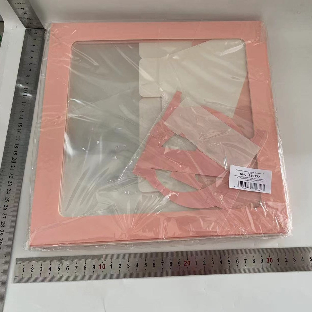 Set 4 Cutii pentru Baloane, Cuburi Decorative Transparente, Model Scris Love, Tematica Iubire, Plastic și Carton, 30 x 30 cm, Contur Roz