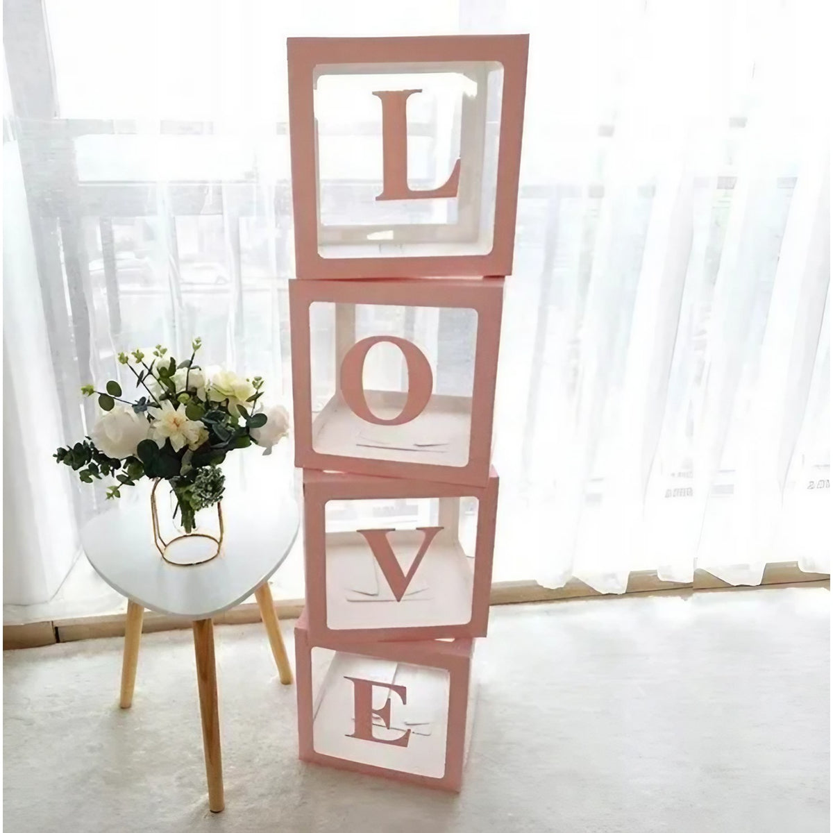 Set 4 Cutii pentru Baloane, Cuburi Decorative Transparente, Model Scris Love, Tematica Iubire, Plastic și Carton, 30 x 30 cm, Contur Roz