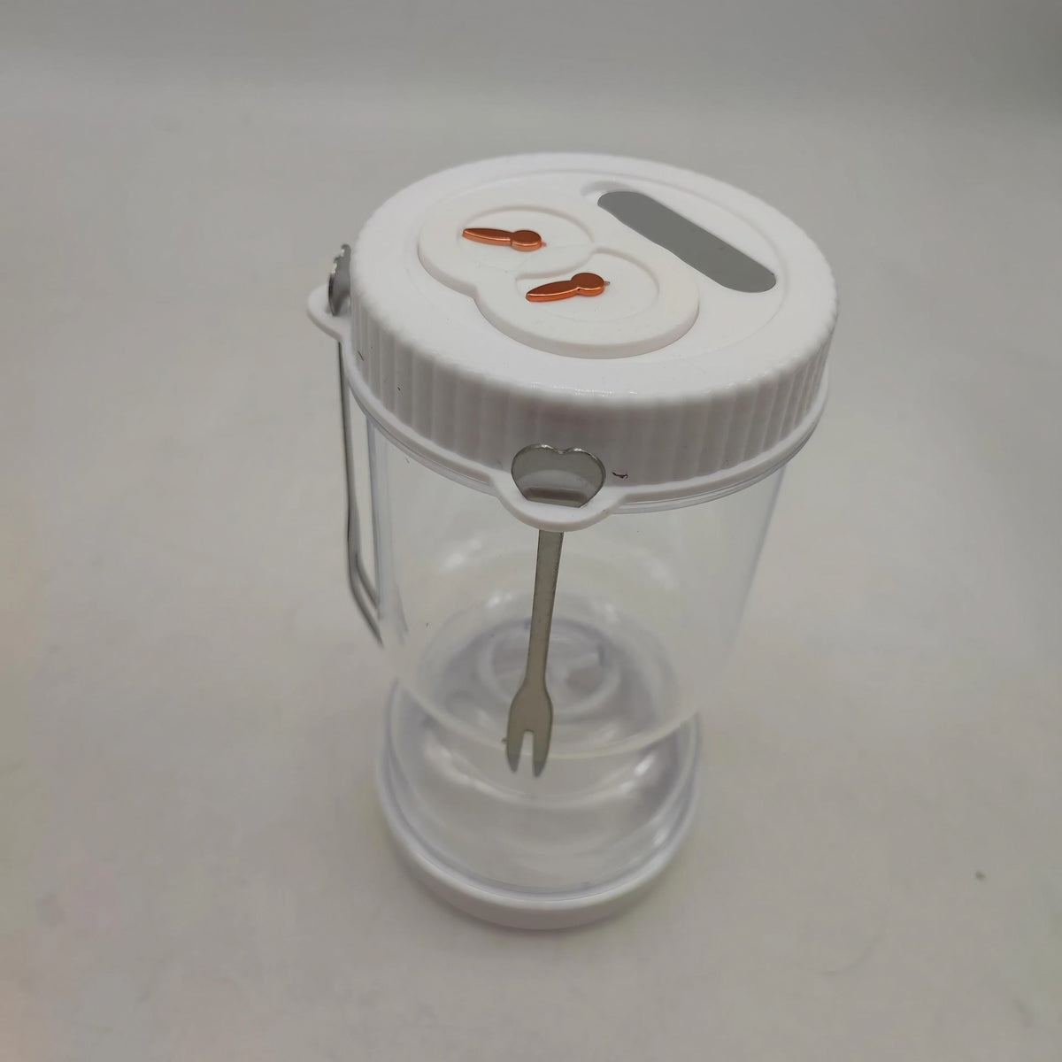 Borcan pentru Muraturi cu Separator de Lichide, Recipient Tip Clepsidra pentru Separare Umed-Uscat, Inchidere Ermetica, Include 2 Furculite, Material ABS si PP, 800 ml, Alb, 18x9x9 cm