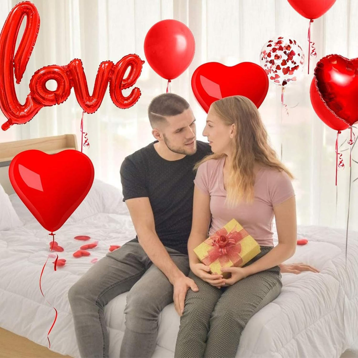 Set 13 Baloane Love, Decor Ziua Indragostitilor, Figurine Litere si Inima, Folie Metalizata si Latex cu Confetti, Umflare Aer sau Heliu, Rosu, 102x65 cm / 45 cm / 30 cm