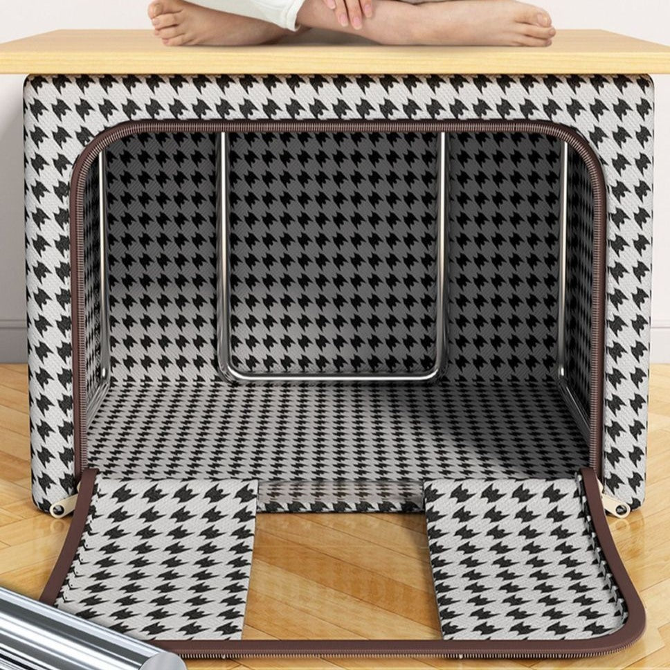 Cutie de Depozitare Pliabila pentru Haine, Organizator cu Cadru Metalic si Fereastra Transparenta, Fermoar Bidirectional, Material Textil, Capacitate 100 L, 60x42x40 cm, Design Zebra, Alb Negru