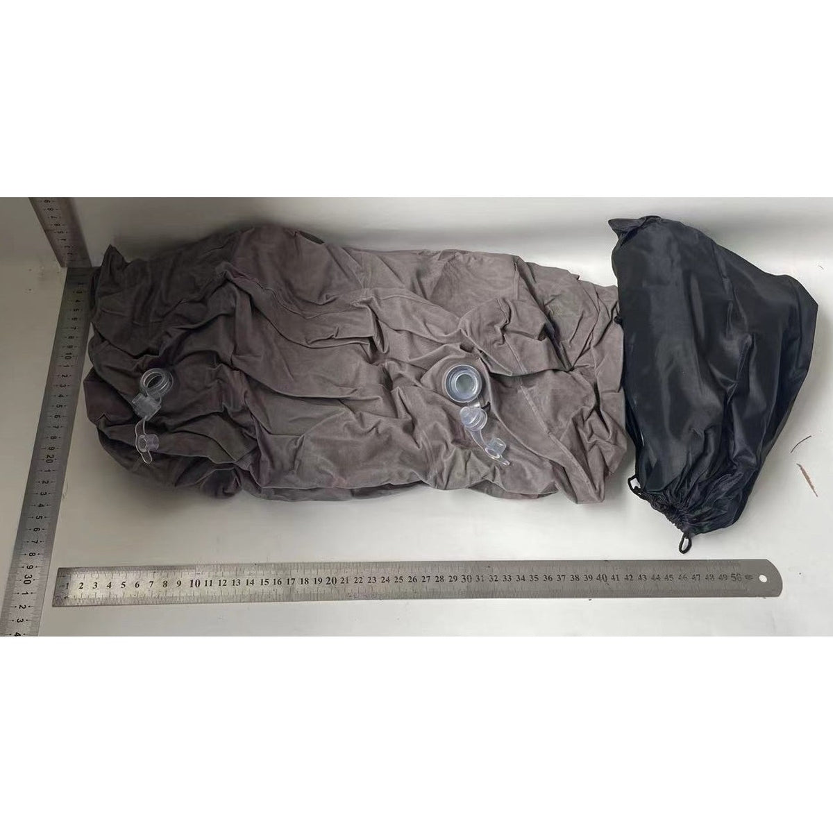 Perna Gonflabila Multifunctionala pentru Picioare si Cap, 3 Straturi cu Inaltime Reglabila, Suport Calatorii Avion si Masina, Material PVC, 42.9 x 25.4 x 17.8 cm, Gri Inchis