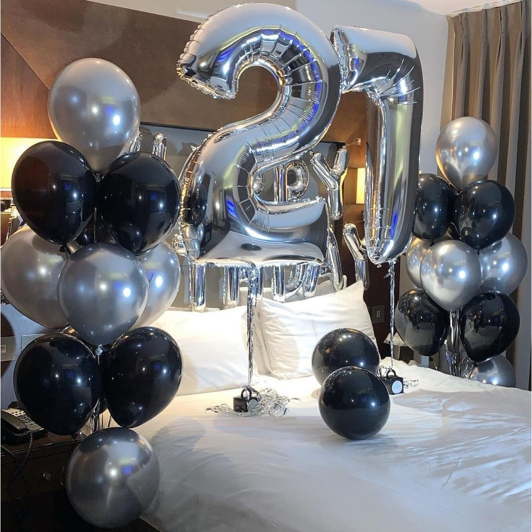 Set 10 Baloane din Latex Chrome, Model Party pentru Petreceri, Compatibile Aer sau Heliu, 23 cm, Negru și Argintiu, 2.2 g