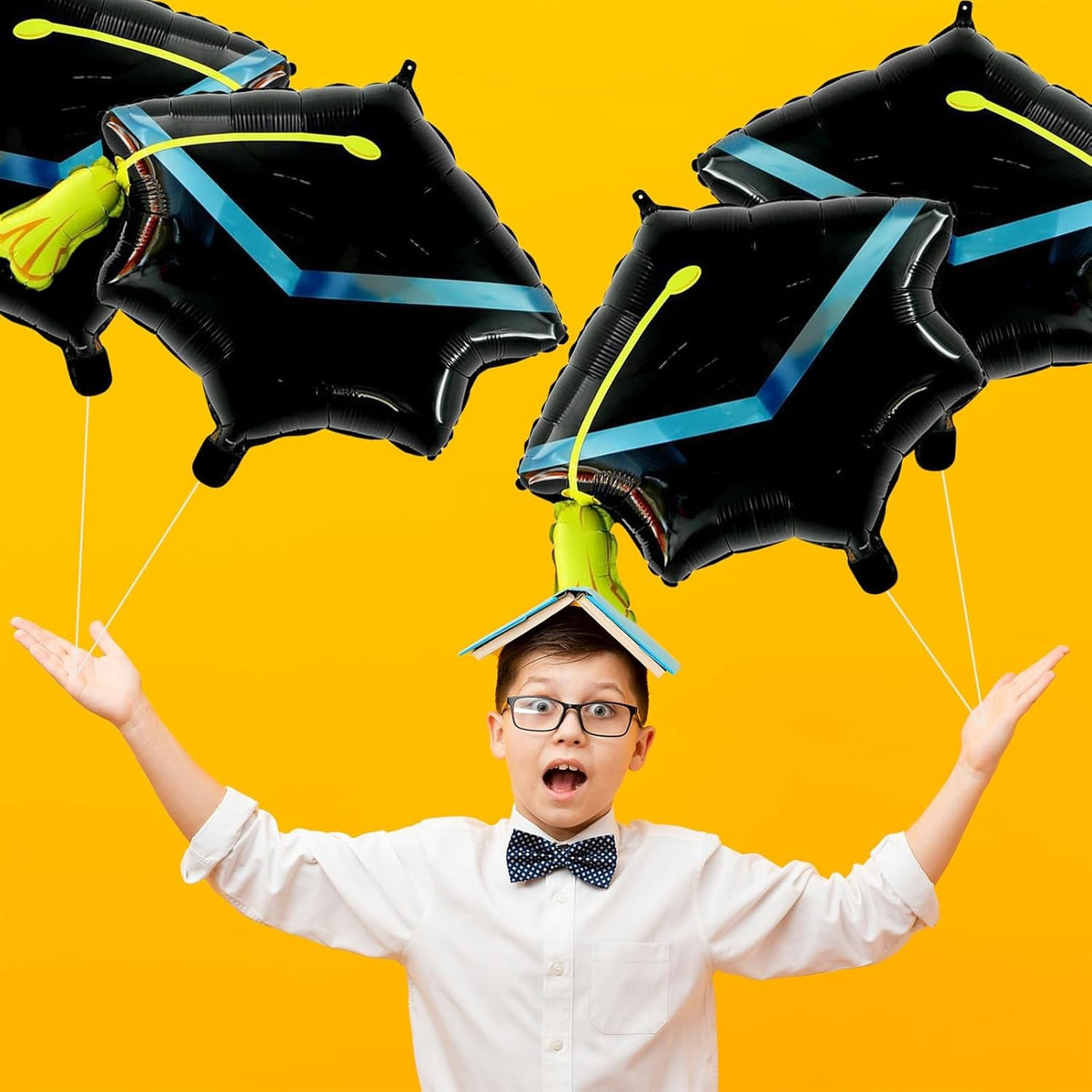Balon Figurina din Folie Metalizata, Model Toca Congrats Grad, Tematica Absolvire, Umflare Aer sau Heliu, include Pai, Negru si Albastru, 56x70 cm