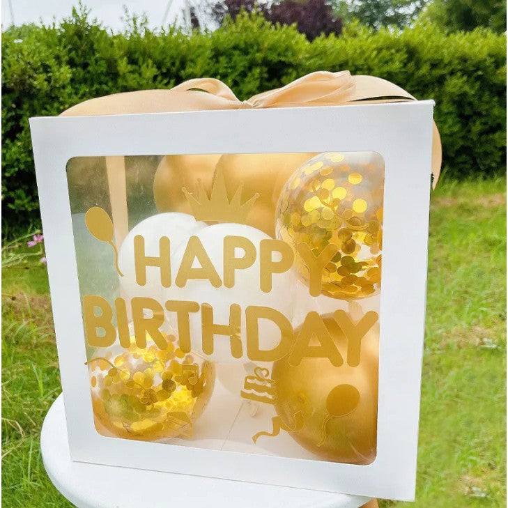 Cutie Pentru Baloane, Decoratiune Tematica Happy Birthday, Cub Transparent cu Margini Albe, Include Baloane Aurii, Albe si Panglica, 30x30 cm