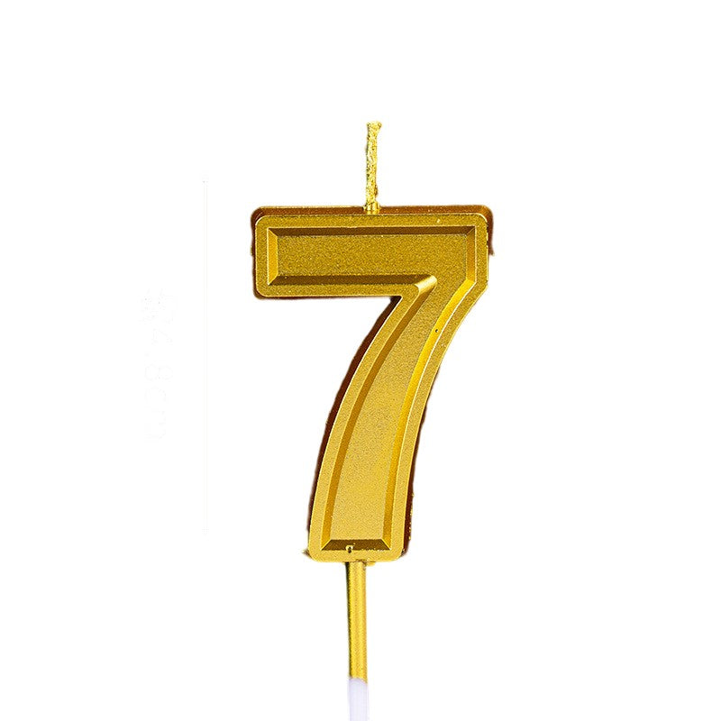 Lumânare pentru Tort Cifră 7, Accesoriu Aniversare cu Finisaj Strălucitor, Decor Petrecere, Înălțime 4.8 cm, Aurie