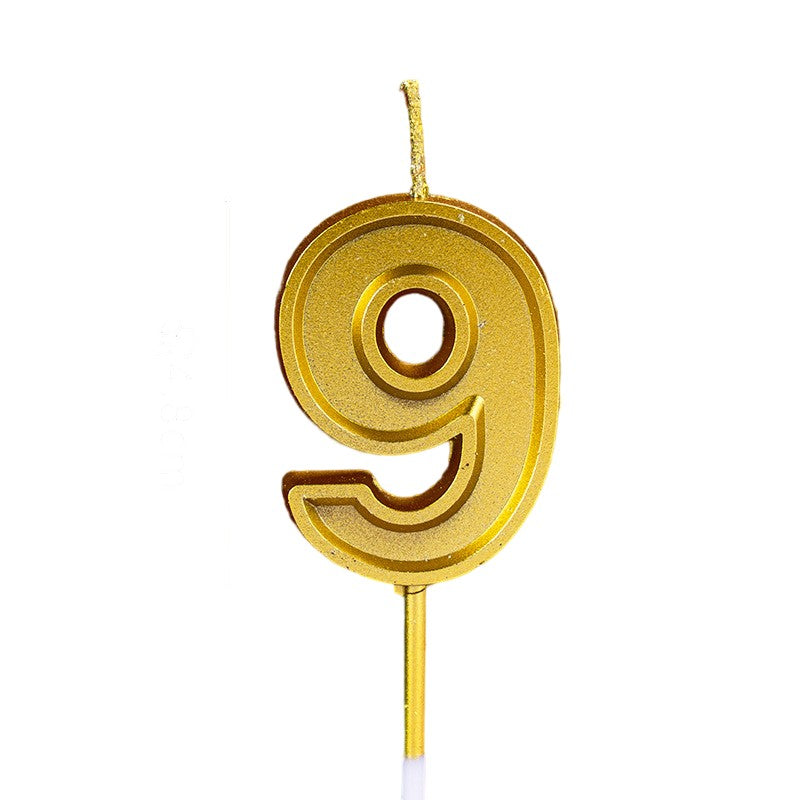Lumanare pentru Tort Cifra 9, Design Elegant pentru Aniversare si Petreceri, Efect Stralucitor, Material Premium, 4.8 cm, Aurie
