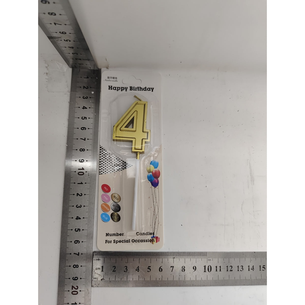 Lumanare pentru Tort Cifra 4, Design Elegant cu Finisaj Stralucitor, Ideala pentru Aniversari si Petreceri Tematice, Ceara, 4.8 cm, Aurie