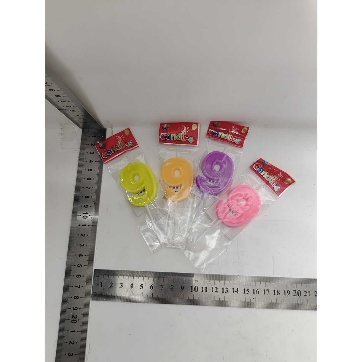 Lumânare Aniversară pentru Tort, Cifră 9, Design cu Sclipici, Material Ceară, 1 Bucată, Culori Mixte Atractive