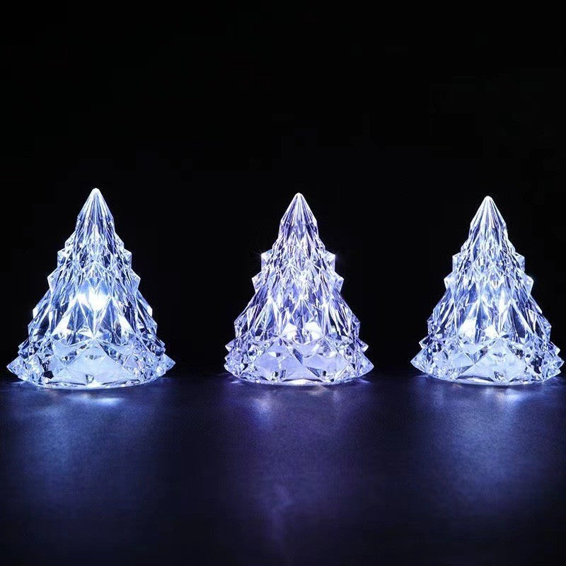 Lampa de Veghe Model Iceberg, Lumina Rece, Design Modern Minimalist, Functionare pe Baterii, Plastic Transparent, 6.5x8 cm