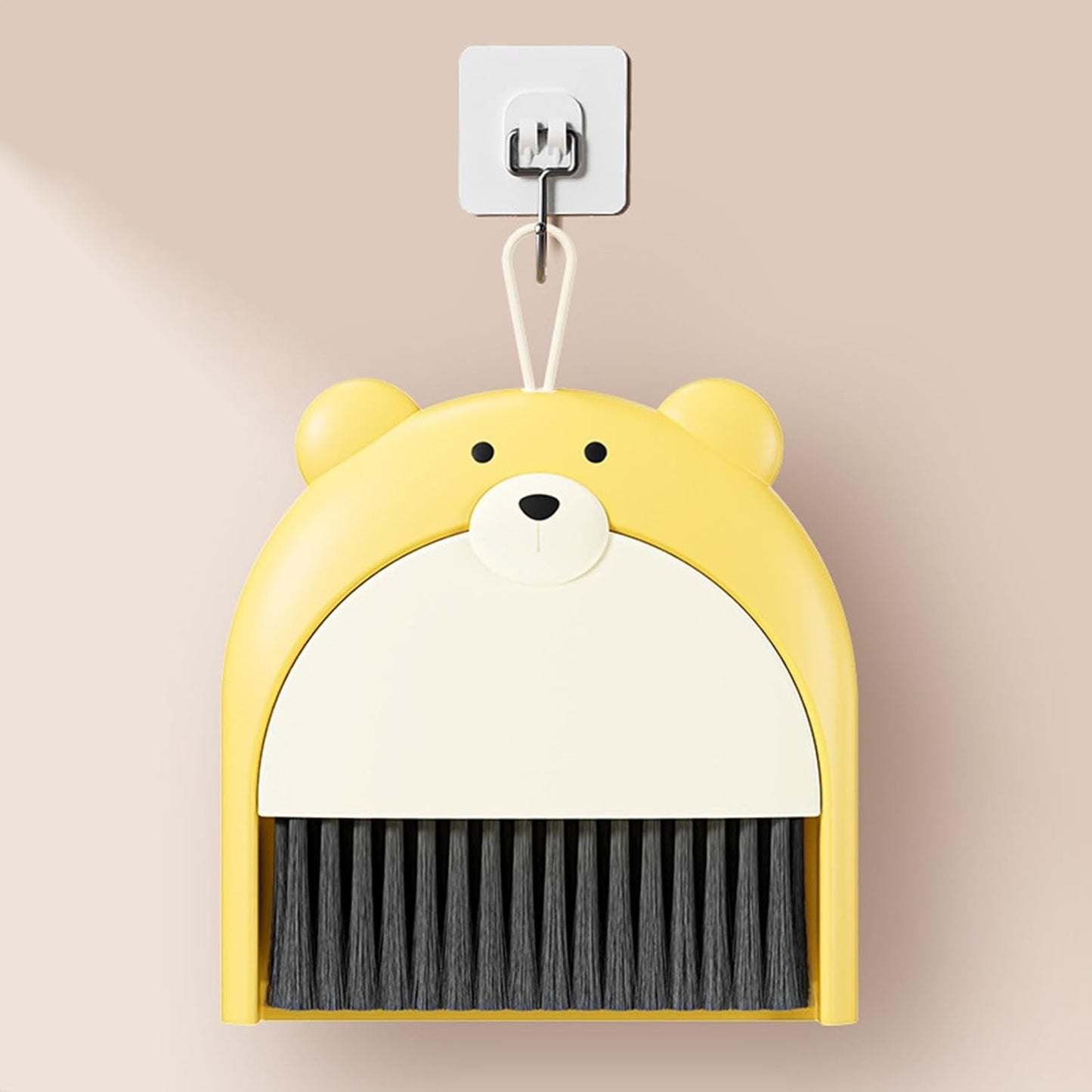 Set Mini Matura si Faras pentru Birou, Model Ursulet cu Perie Fina, Design Compact 2 in 1, Material PP, 23.5 x 18 cm, Galben