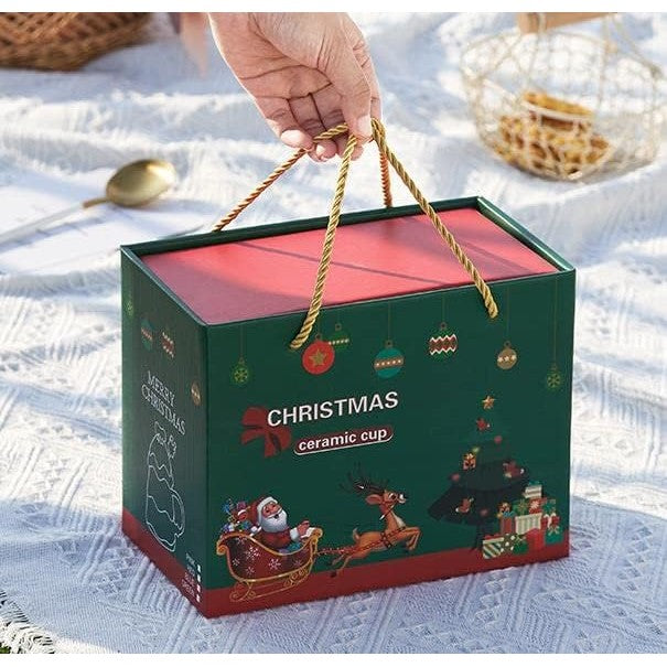 Set de Ceai pentru 1 Persoană, Temă Crăciun cu Ceainic Suprapunibil, Porțelan Termorezistent, Happy Christmas, Ceainic 420 ml, Cană 310 ml, Farfurie, Roșu
