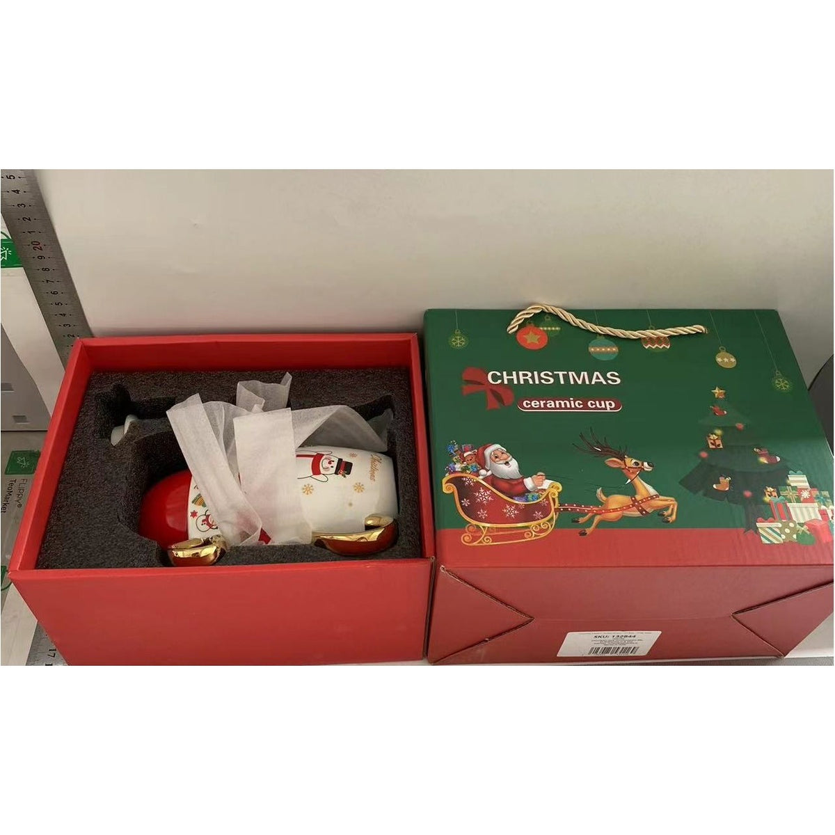 Set de Ceai Tematică Crăciun, Ceainic 450 ml cu 2 Căni 250 ml, Model Om de Zăpadă, Ceramică Termorezistentă, Alb/Roșu, 3 Piese