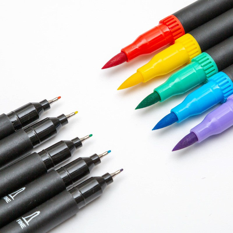 Set 120 Carioci cu Dublu Varf, Pensula 1-2 mm si Liner 0.4 mm, Cerneala pe Baza de Apa, Corp Plastic Negru, Multicolor