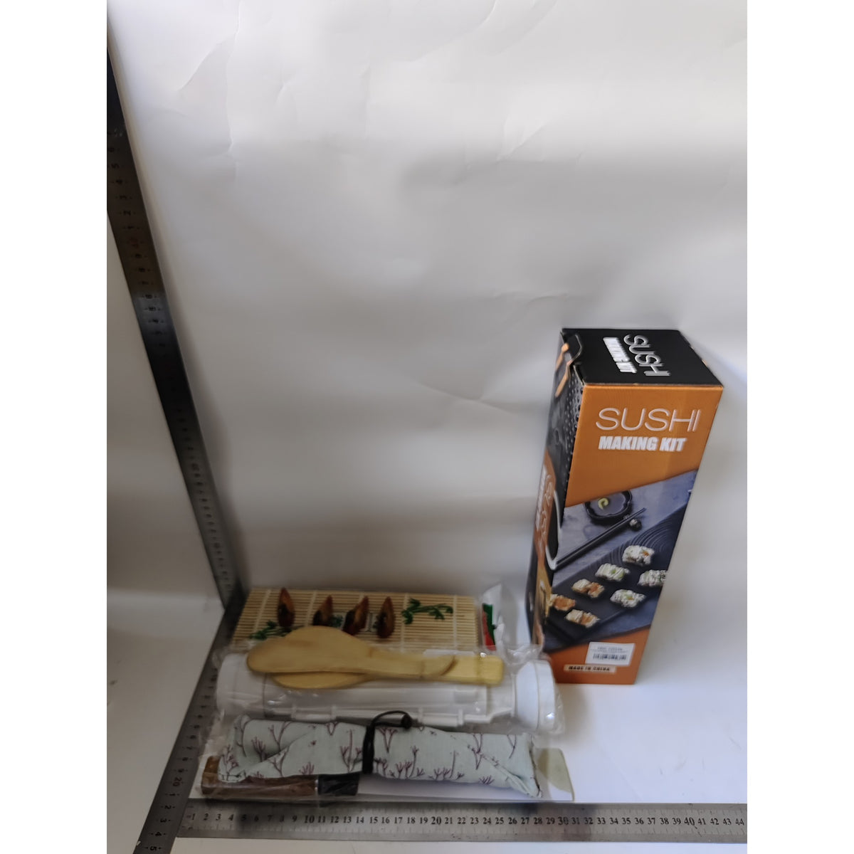 Set Preparare Sushi, Kit Complet cu 15 Accesorii, Forme pentru Modelare, Cuțit Inclus, Bețișoare, Material Plastic Durabil, Multicolor