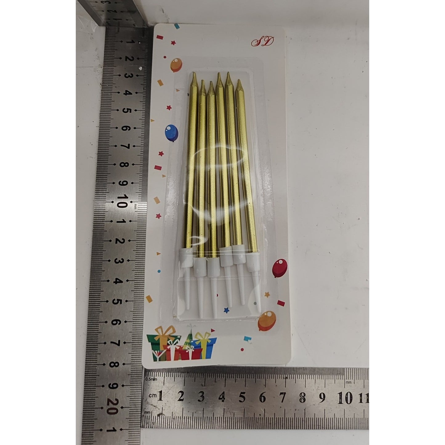 Set Lumanari Tort Tip Creion, Efect Lucios si Elegant, Parafina cu Suport Plastic, 11 x 0.4 cm, Auriu, 6 Bucati