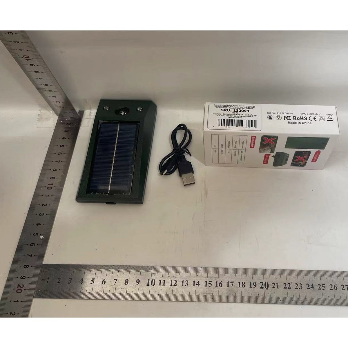 Aparat Solar cu Ultrasunete pentru Alungat Animale, Repelent Anti Rozatoare si Insecte, Rezistent la Apa IP66, Incarcare USB, Material ABS, 12 x 6.5 cm, Verde