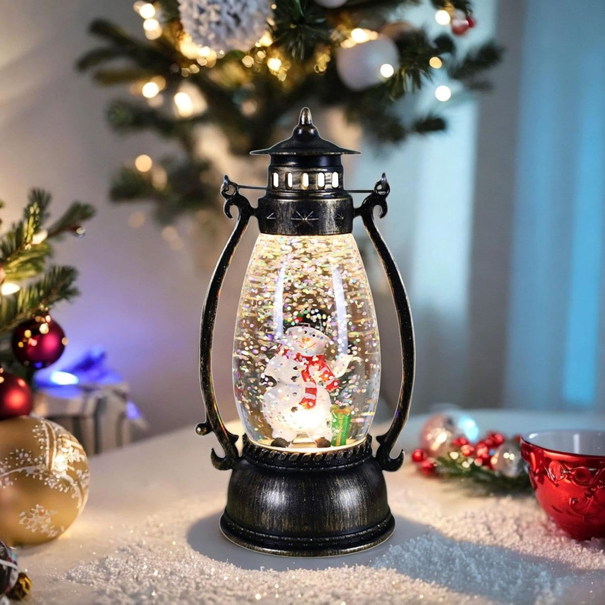 Felinar de Craciun cu Lumina LED Calda, Decoratiune Luminoasa Model Lampa cu Ulei, Design Om de Zapada, Material Plastic PVC, 14x7x6 cm, Negru