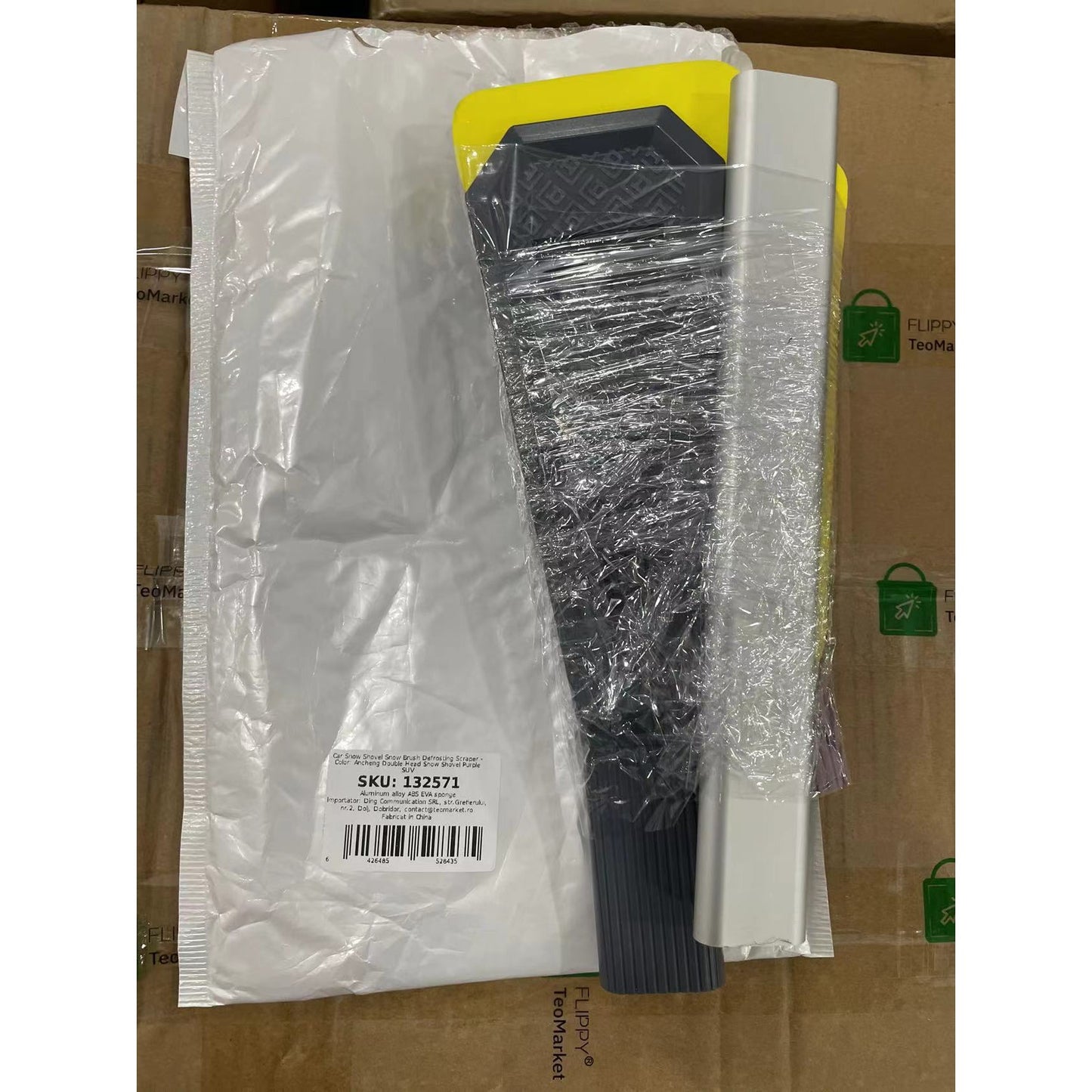 Racleta Auto pentru Zapada si Gheata, Doua Capete Interschimbabile, Maner Ergonomic Detasabil, ABS si Policarbonat, 67x12.5 cm, Mov