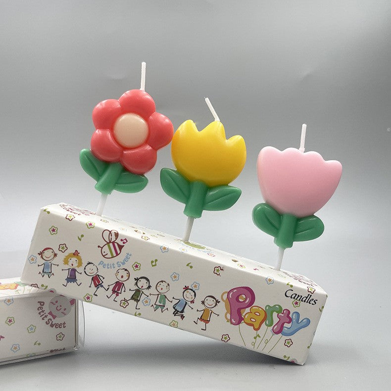 Set 3 Lumanari pentru Tort, Model Florale Colorate, Parafina de Inalta Calitate, Design Turnat, Multicolor, 3 Bucati