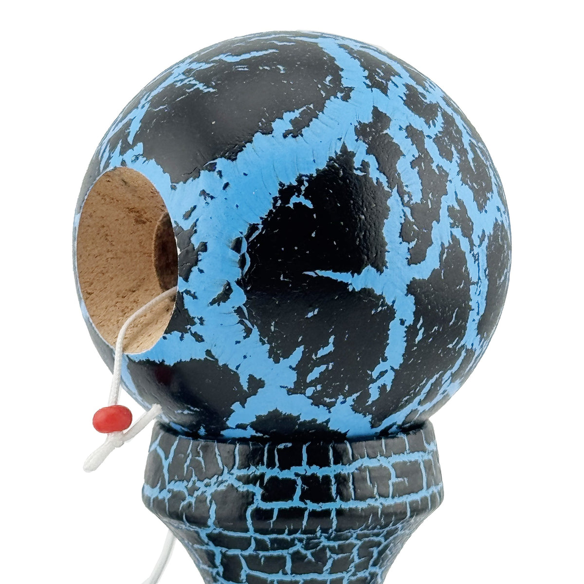 Kendama X Originala Berbis – Jucarie Interactiva din Lemn, 18 cm, Joc de Indemanare pentru Copii si Adulti, Design Cracked Negru-Albastru