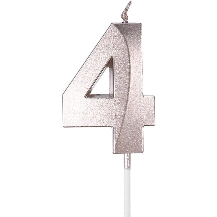 Lumanare Tort Cifra 4, Model Diamond cu Efect Stralucitor, Parafina cu Bat de Fixare, 5 x 3.4 cm, Argintiu