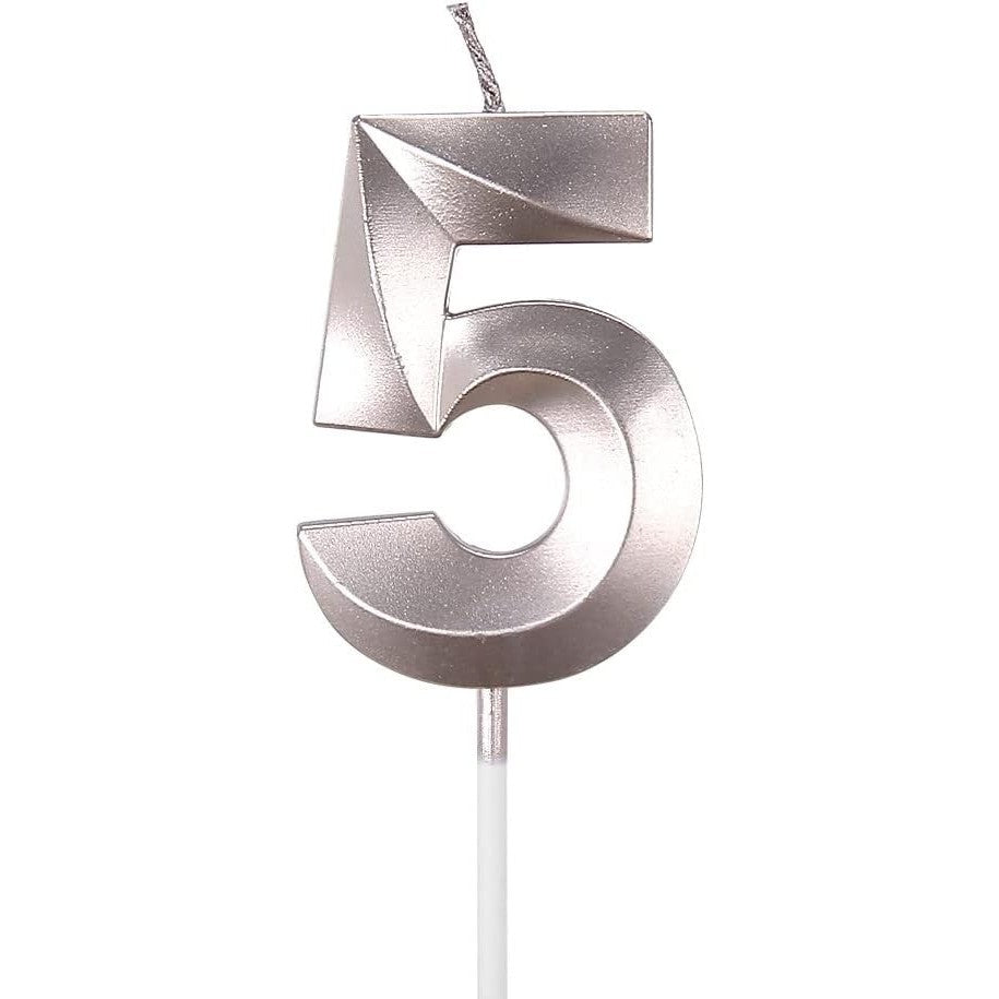 Lumânare Tort Cifra 5, Design Diamond Strălucitor cu Suport Fixare, Parafină de Calitate, Argintiu, 5 x 3.4 cm
