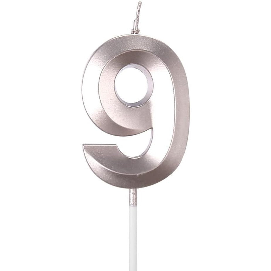 Lumanare Tort Cifra 9, Model Diamond cu Design Stralucitor, Parafina de Calitate, cu Bat de Fixare, 5 x 3.4 cm, Argintiu