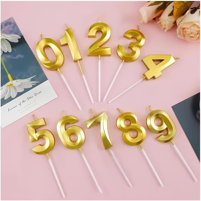 Lumânare Tort Cifra 7, Model Diamond Strălucitor, Parafină cu Fixare Sigură, 5 x 3.4 cm, Auriu
