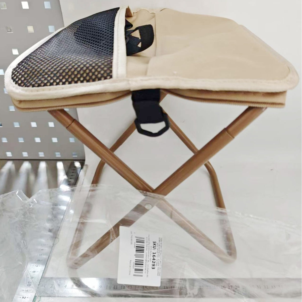 Scaun Taburet Pliabil pentru Camping si Pescuit, Portabil pentru Adulti, Panza Oxford si Cadru Metalic, 31 x 29 x 25 cm, Bej