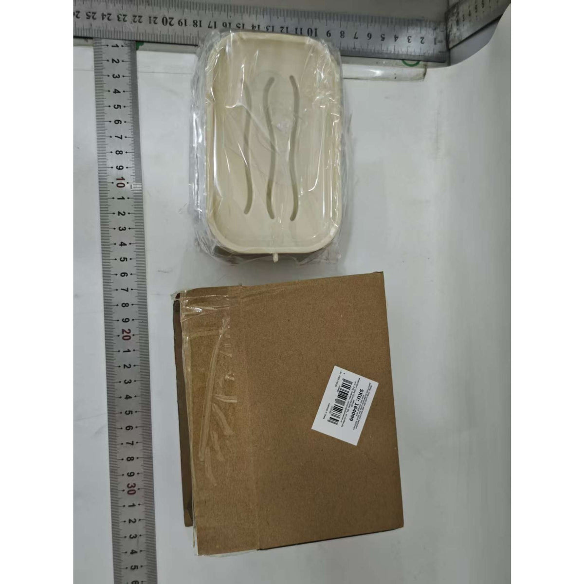Savonieră Dublă Pentru Baie, Montare Fără Găurire Cu Adeziv, Suport 2 Niveluri Cu Scurgere Și Agățătoare Burete, Material PET, 13.5 x 8.5 x 6 cm, Bej