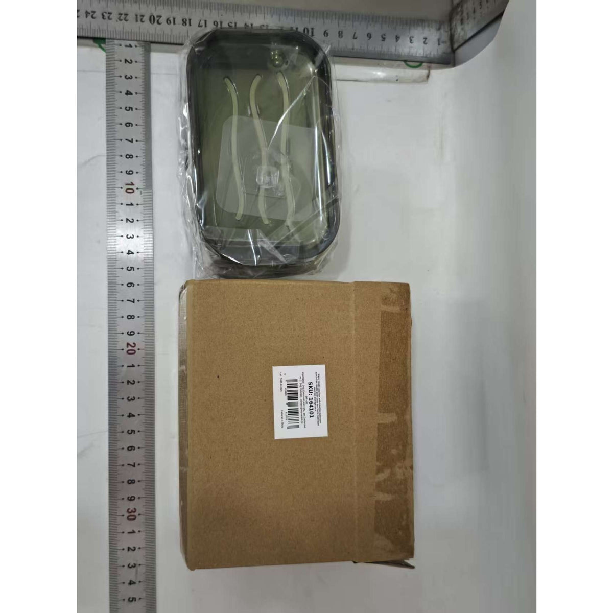 Savonieră Dublă Pentru Baie, Suport Săpun Cu 2 Straturi Și Agățătoare Burete, Montare Fără Găurire, Material PET, 13.5 x 8.5 x 6 cm, Verde Închis