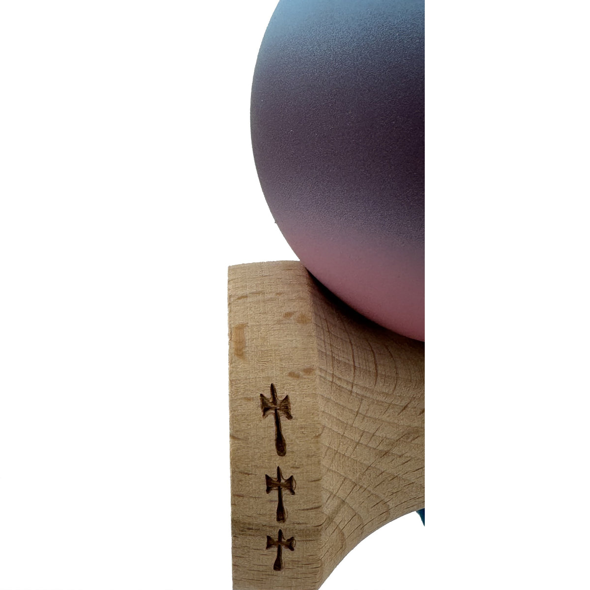 Kendama X Originala, Model Albastru / Mov / Roz in Degrade, Profesionala, Cupe Mari, Rubber Grip, Rulment, Ata 55cm
