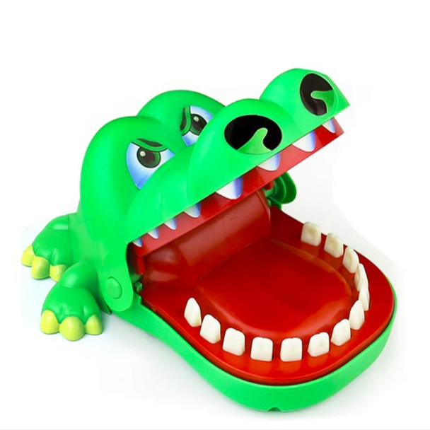 Jucarie Interactiva Crocodil Dentist, Joc De Grup Si Familie, Indemanare Si Suspans, Plastic Rezistent, 13 Dinti, Model Extra Big 21 x 14.5 x 11 cm, Verde