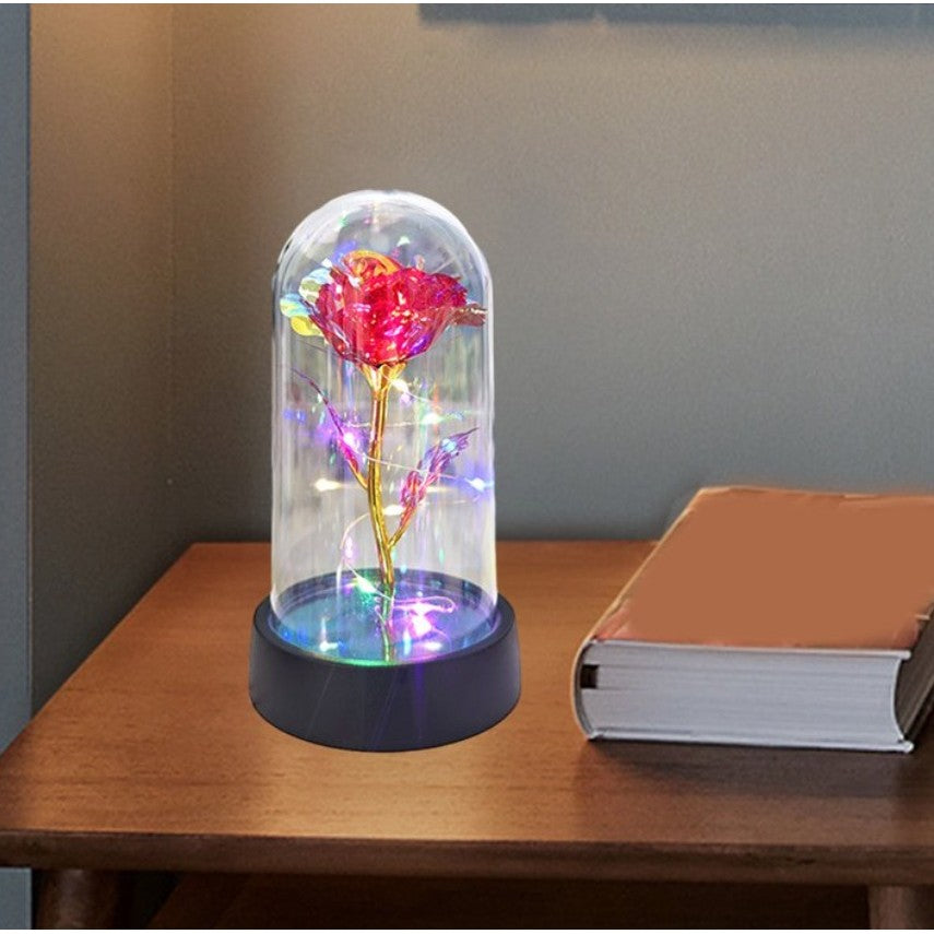 Trandafir Decorativ in Cupola cu Lumina LED Multicolora, Floare Artificiala din Plastic si Invelis Acrilic Transparent, Alimentare cu Baterii, 8.5 x 15 cm, Rosu